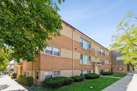 5801 W Fullerton Ave #1A, Chicago, IL 60639