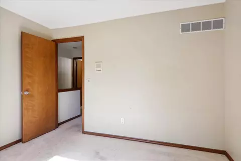 Bedroom - 300 A Shelbourne Dr, Normal, IL 61761 photo 4 of 6