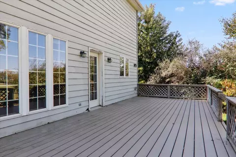 Exterior - 300 A Shelbourne Dr, Normal, IL 61761 photo 4 of 7