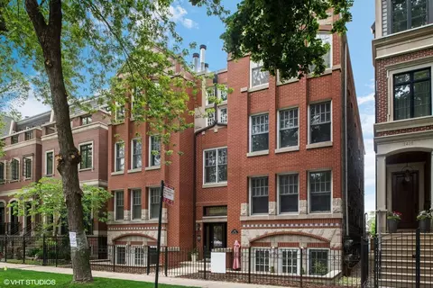 1414 W Byron St #1E, Chicago, IL 60613