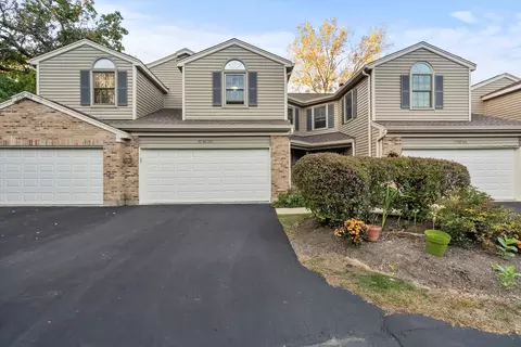 27 W270 Jefferson Ct #270, Winfield, IL 60190