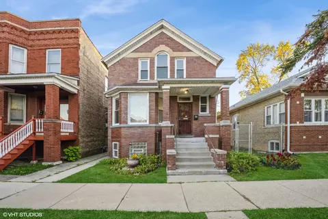 5053 W Berenice Ave, Chicago, IL 60641
