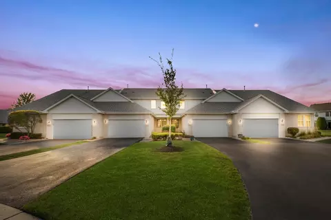 9946 Constitution Ct, Orland Park, IL 60462