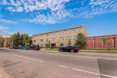 2642 W Foster Ave #303W, Chicago, IL 60625