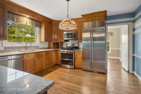 12 Briar Rd, Golf, IL 60029 photo 6
