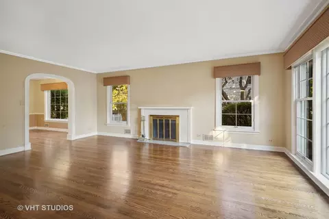 12 Briar Rd, Golf, IL 60029 photo 3
