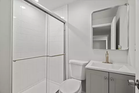Bath - 5610 Cider Grove Ct, Plainfield, IL 60586 photo 5 of 5
