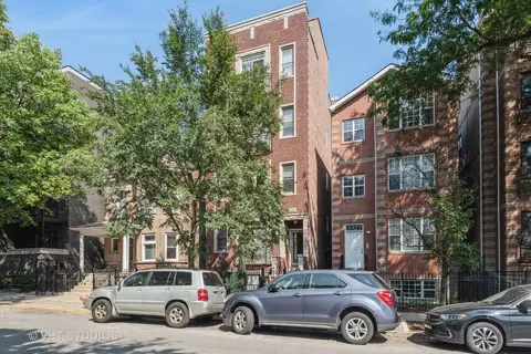 3329 N Sheffield Ave #2, Chicago, IL 60657