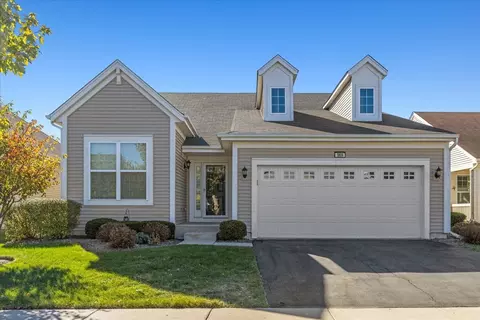 969 Laguna Ln, Pingree Grove, IL 60140
