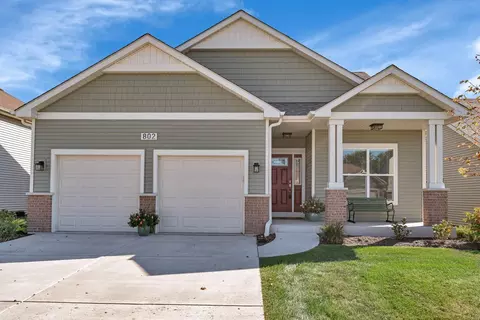 802 Alexandra Ln, Yorkville, IL 60560