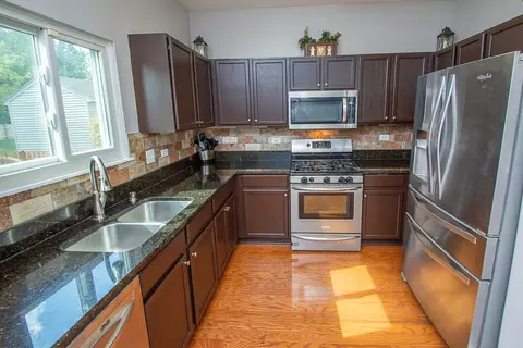 172 Switchgrass Dr, Round Lake, IL 60073 photo 9