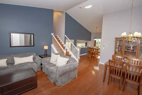 172 Switchgrass Dr, Round Lake, IL 60073 photo 2