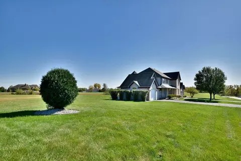 Exterior - 25255 S Chennault Ave, Monee, IL 60449 photo 10 of 12