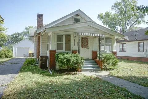 2115 Fremont St, Rockford, IL 61103