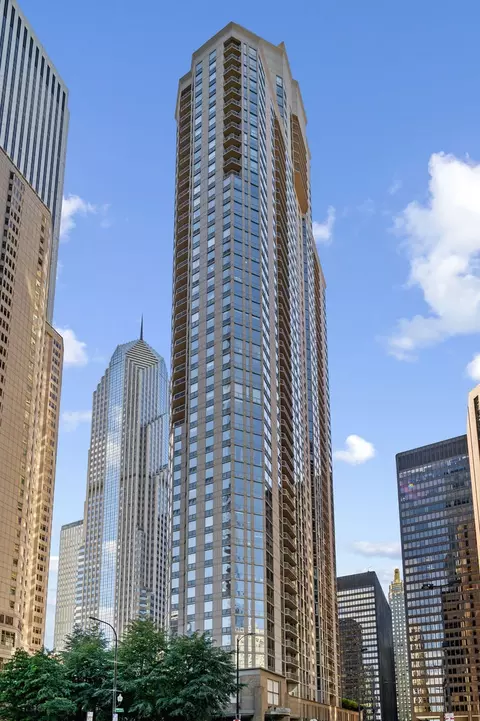 222 N Columbus Dr #3203, Chicago, IL 60601