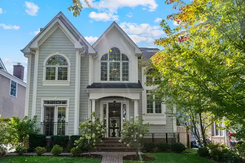 882 Pine St, Winnetka, IL 60093 photo 3