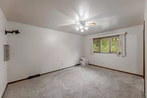 14207 Kilpatrick Ave, Crestwood, IL 60418 photo 9