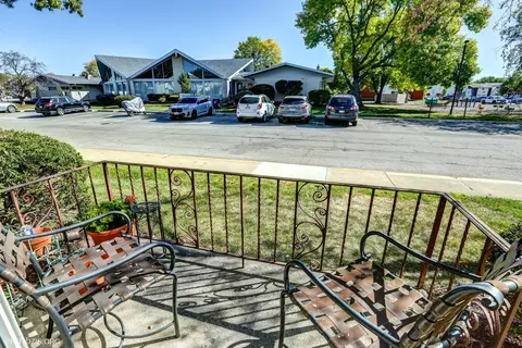 8900 David Pl #1E, Des Plaines, IL 60016 photo 11