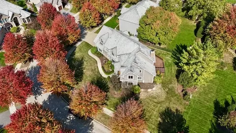 View/Area - 1069 Reddington Dr, Aurora, IL 60502 photo 2 of 7