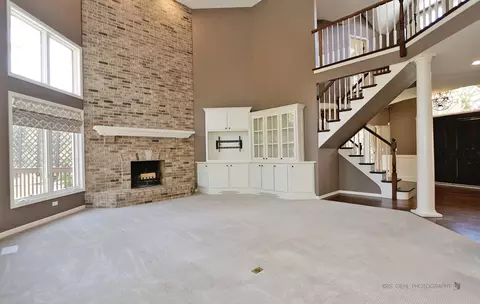 Living - 1069 Reddington Dr, Aurora, IL 60502 photo 6 of 10