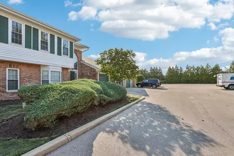 183 W Brandon Ct #G, Palatine, IL 60067