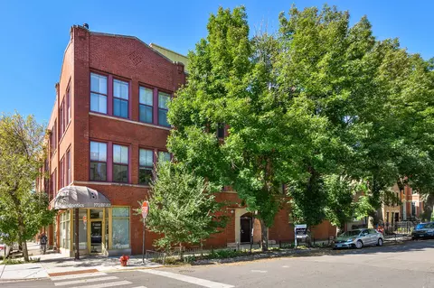 2300 W Armitage Ave #12, Chicago, IL 60647