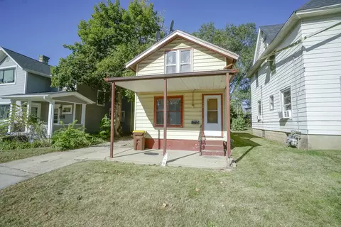 1146 N Main St, Rockford, IL 61103