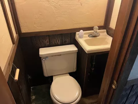Bath - 2211 Webster Ave, Joliet, IL 60436 photo 2 of 2