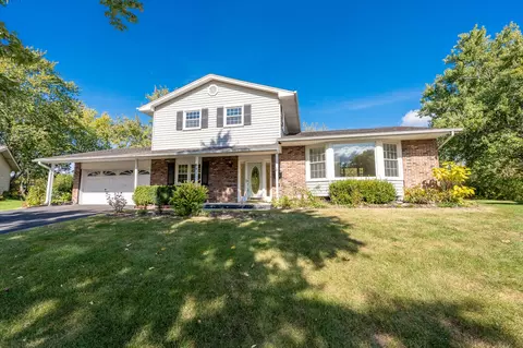 891 Park Ln, Hoffman Estates, IL 60192