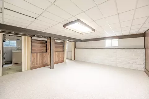 Other - 891 Park Ln, Hoffman Estates, IL 60192 photo 2 of 2