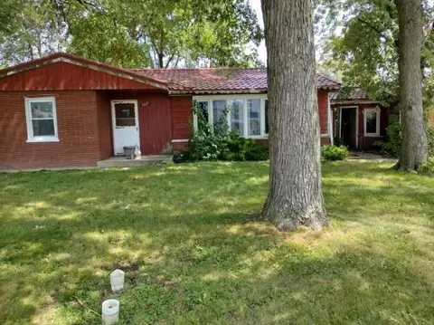 8629 Meade Ave, Burbank, IL 60459