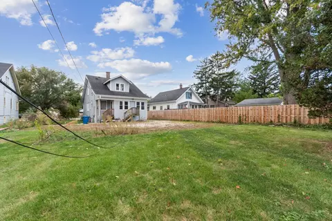 Exterior - 243 E North Ave, Elmhurst, IL 60126 photo 4 of 5