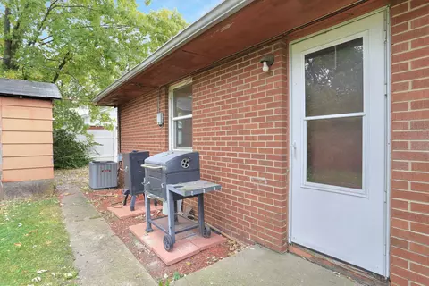 1504 Williamsburg Dr, Champaign, IL 61821 photo 21