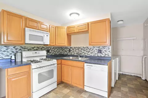 1504 Williamsburg Dr, Champaign, IL 61821 photo 5