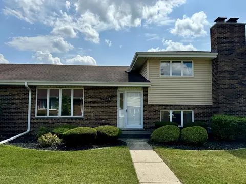 7333 W 154th St, Orland Park, IL 60462