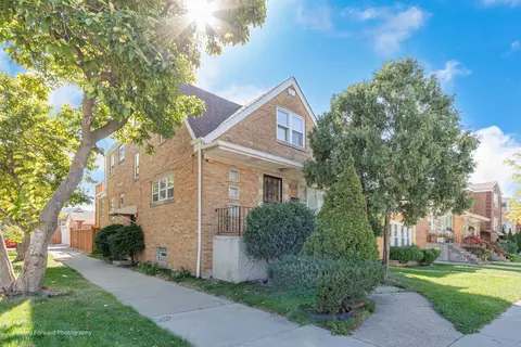 3901 W 59th St, Chicago, IL 60629