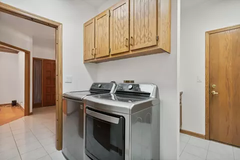 30 Pine Tree Ln, Burr Ridge, IL 60527 photo 19