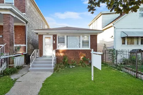 1242 S 50th Ct, Cicero, IL 60804
