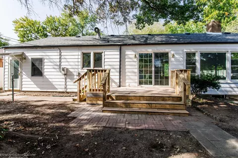 Exterior - 636 S May Ave, Kankakee, IL 60901 photo 8 of 10