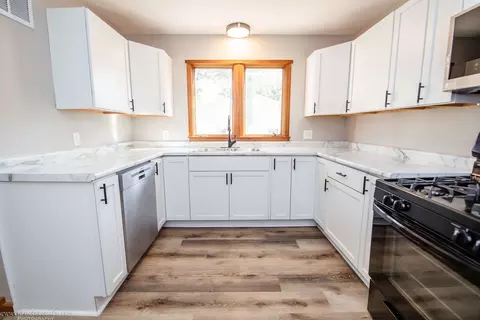 Kitchen - 636 S May Ave, Kankakee, IL 60901 photo 2 of 4