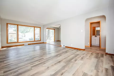 Living - 636 S May Ave, Kankakee, IL 60901 photo 3 of 4