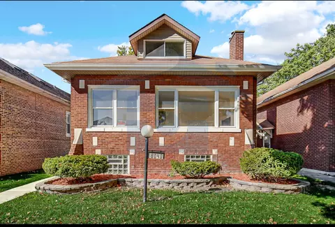8040 S Merrill Ave, Chicago, IL 60617