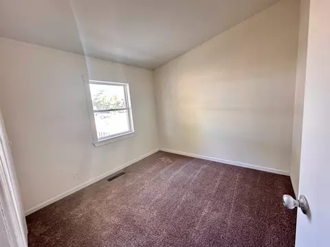 801 Foran Ln, Aurora, IL 60506 photo 9