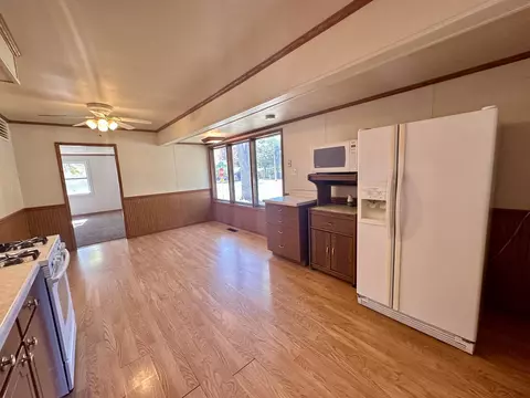 801 Foran Ln, Aurora, IL 60506 photo 12