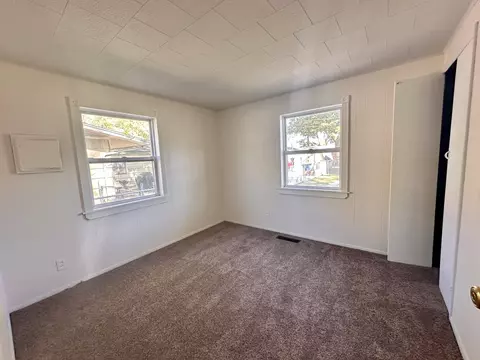 801 Foran Ln, Aurora, IL 60506 photo 11