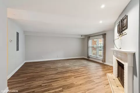 302 Main St, Evanston, IL 60202 photo 4