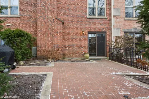 302 Main St, Evanston, IL 60202 photo 2