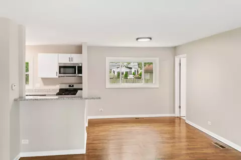Living - 45 Des Plaines Ln, Hoffman Estates, IL 60169 photo 1 of 2
