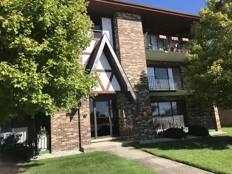 4848 W 122nd St #2E, Alsip, IL 60803
