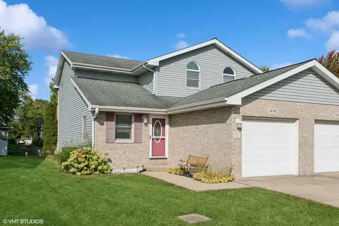1419 Peachtree Ln, Lockport, IL 60441